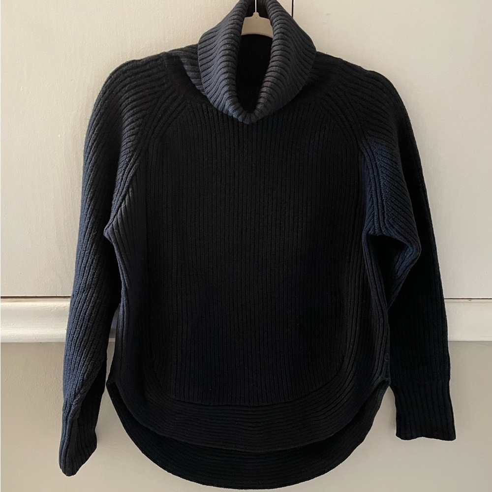 Aritzia Wilfred Asianna Wool Turtleneck, Black, S